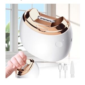 White and Gold Charging Dock